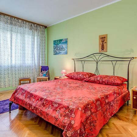 A Quiet Apartment With Balcony In スプリト エクステリア 写真