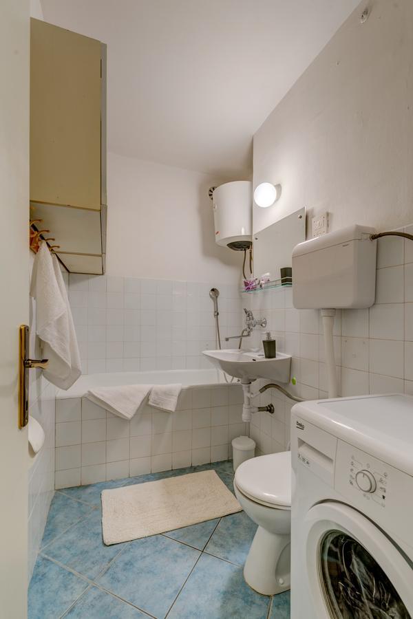 A Quiet Apartment With Balcony In スプリト エクステリア 写真